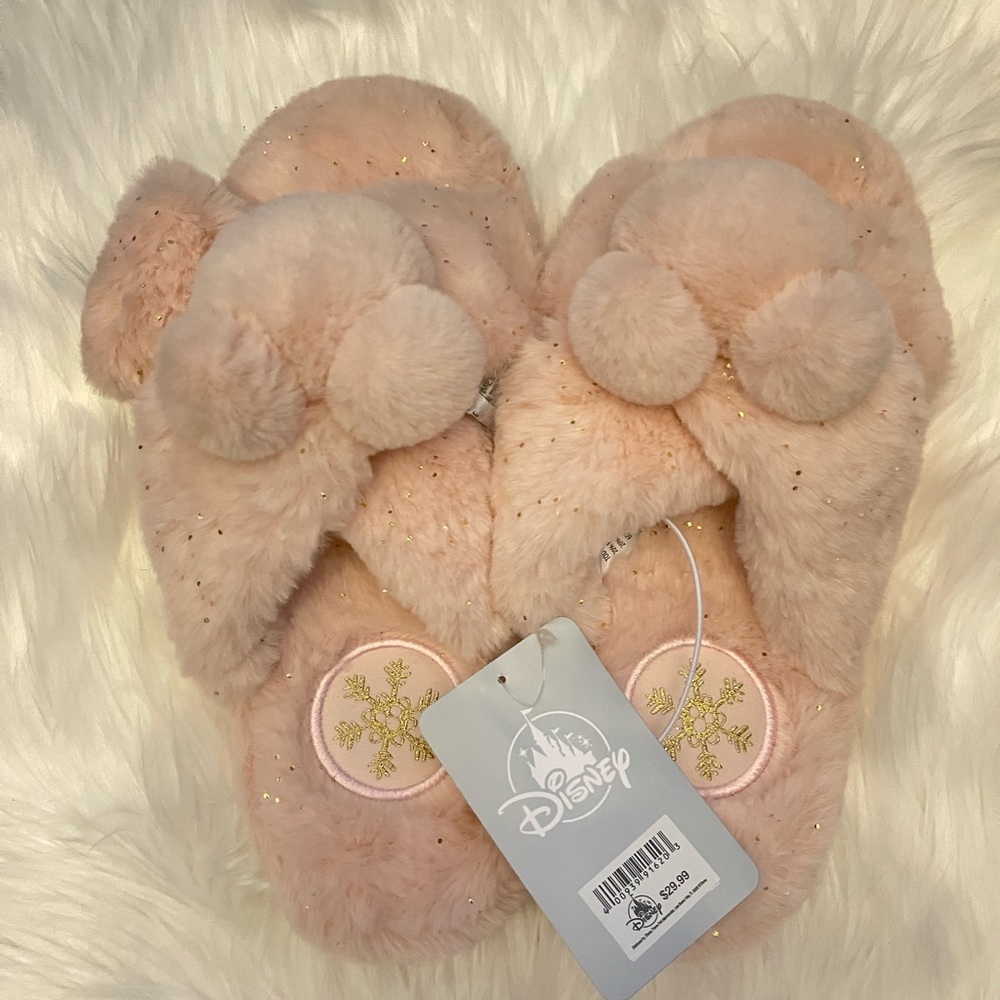 Disney Minnie Slippers women size 5/6